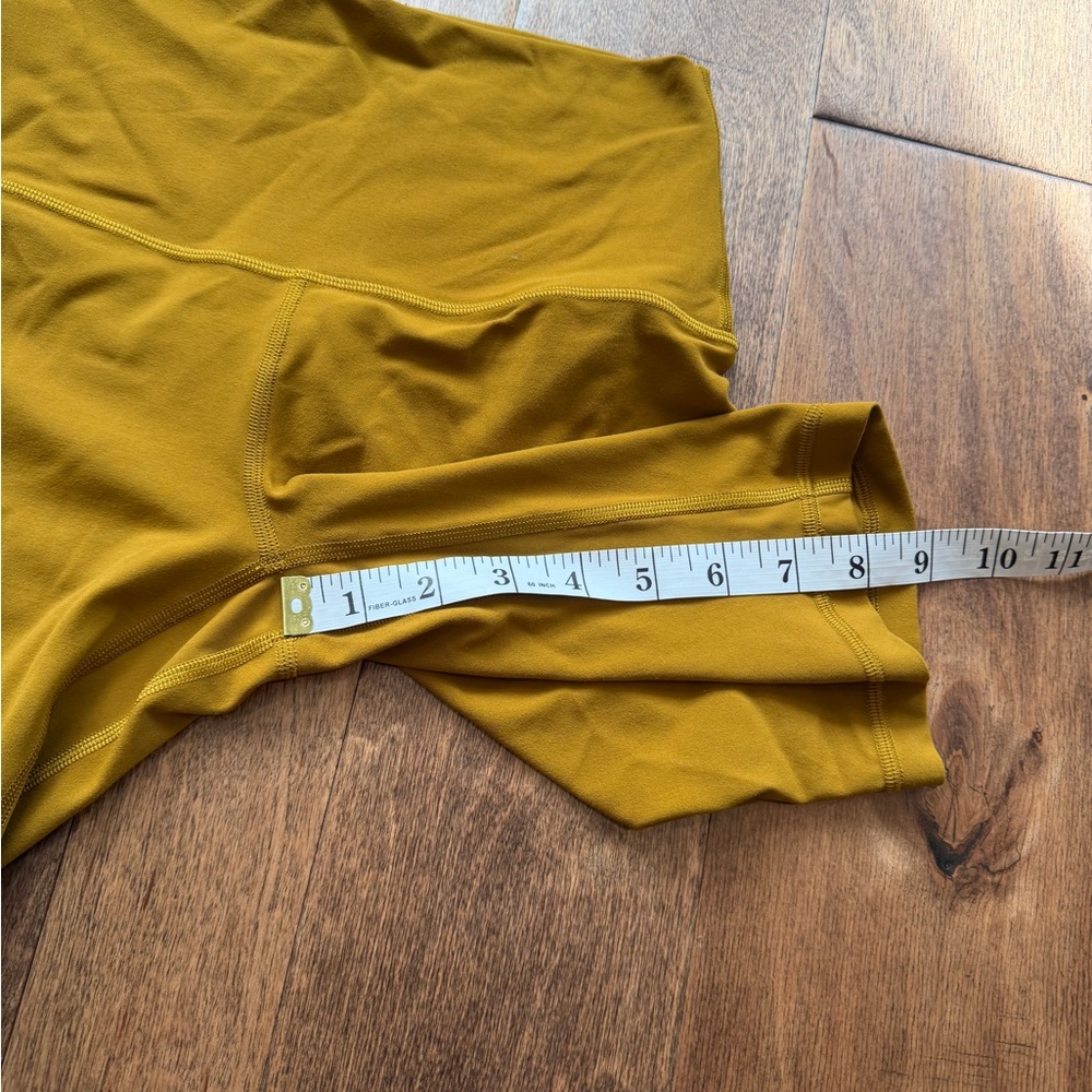 Lululemon women’s align short 8” size 4 - Picture 8 of 8